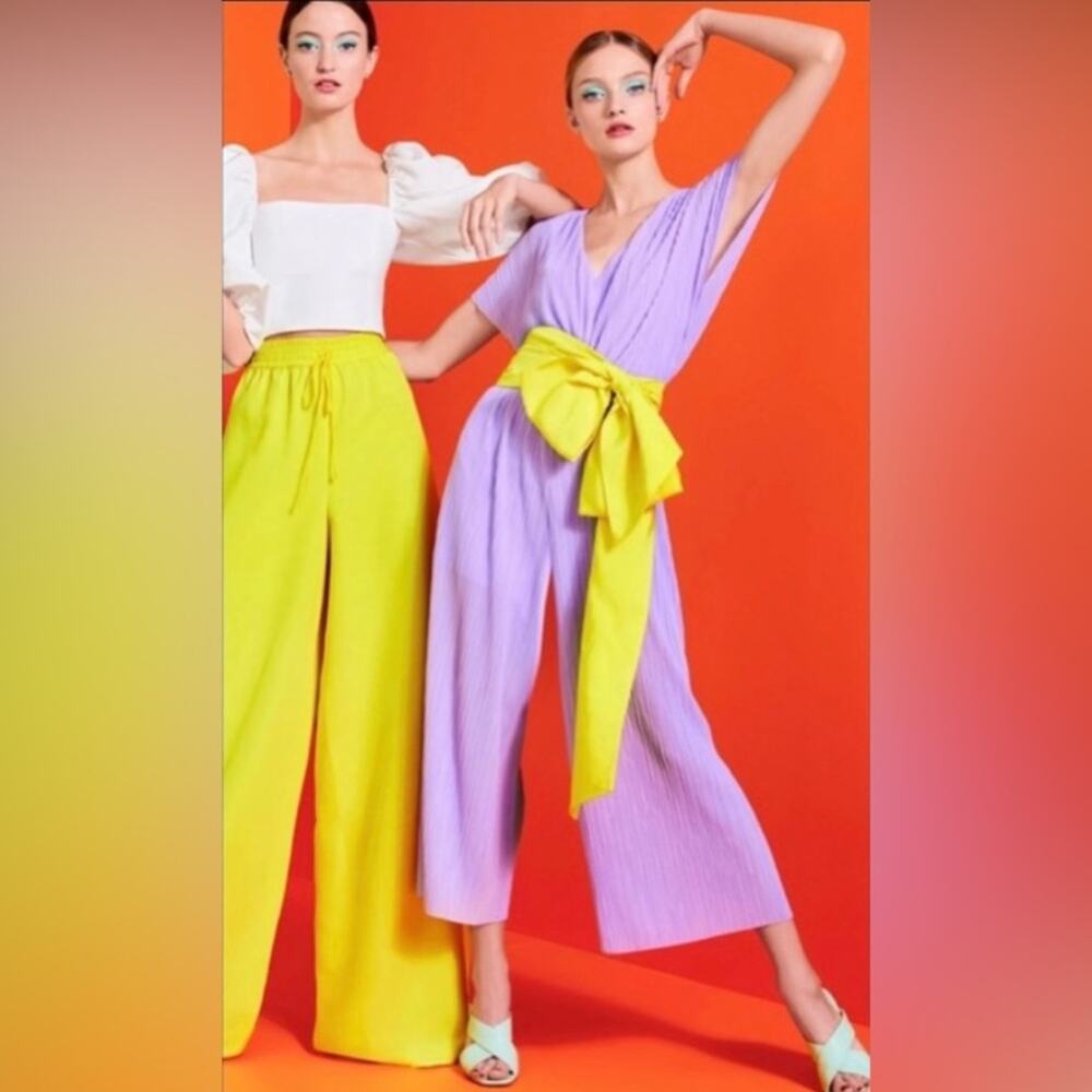 NWT Alice + Olivia Mitsue Gaucho Jumpsuit in Lavender Size 8 - Picture 15 of 16